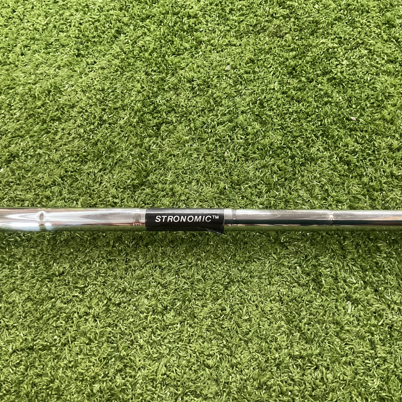 PUTTER ODYSSEY : DF™ 990 ก้านเหล็ก