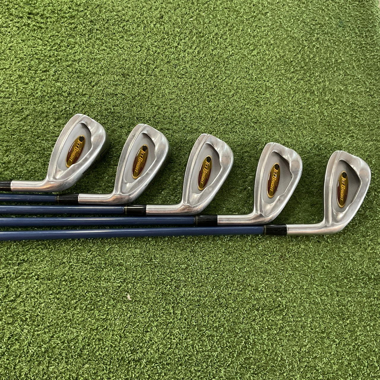 ไม้กอล์ฟ Wilson : JET BRIGHT / PERIMETER ก้านกราไฟร์