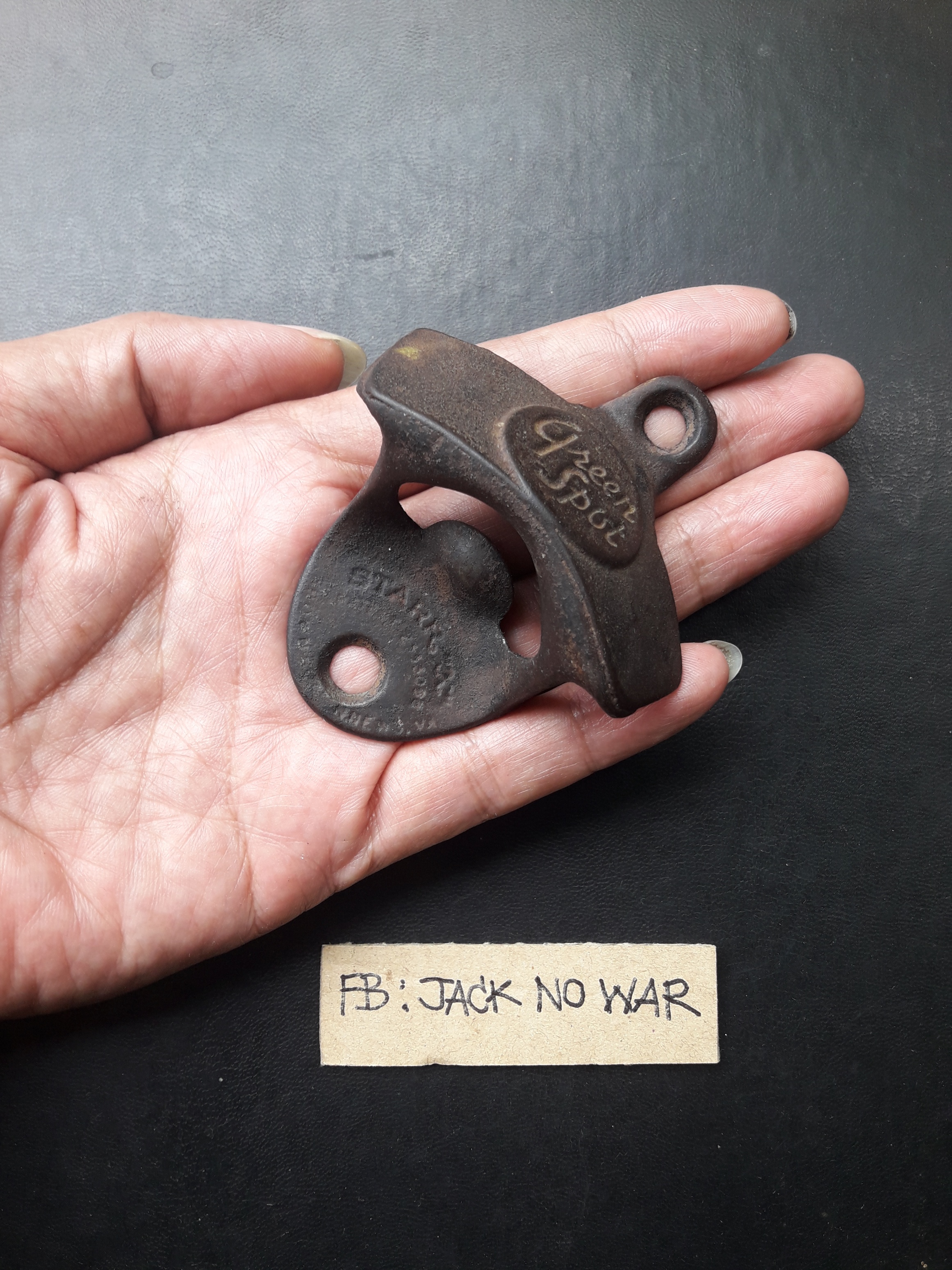 green spot ที่เปิดขวดเก่า USA.แบบติดผนัง