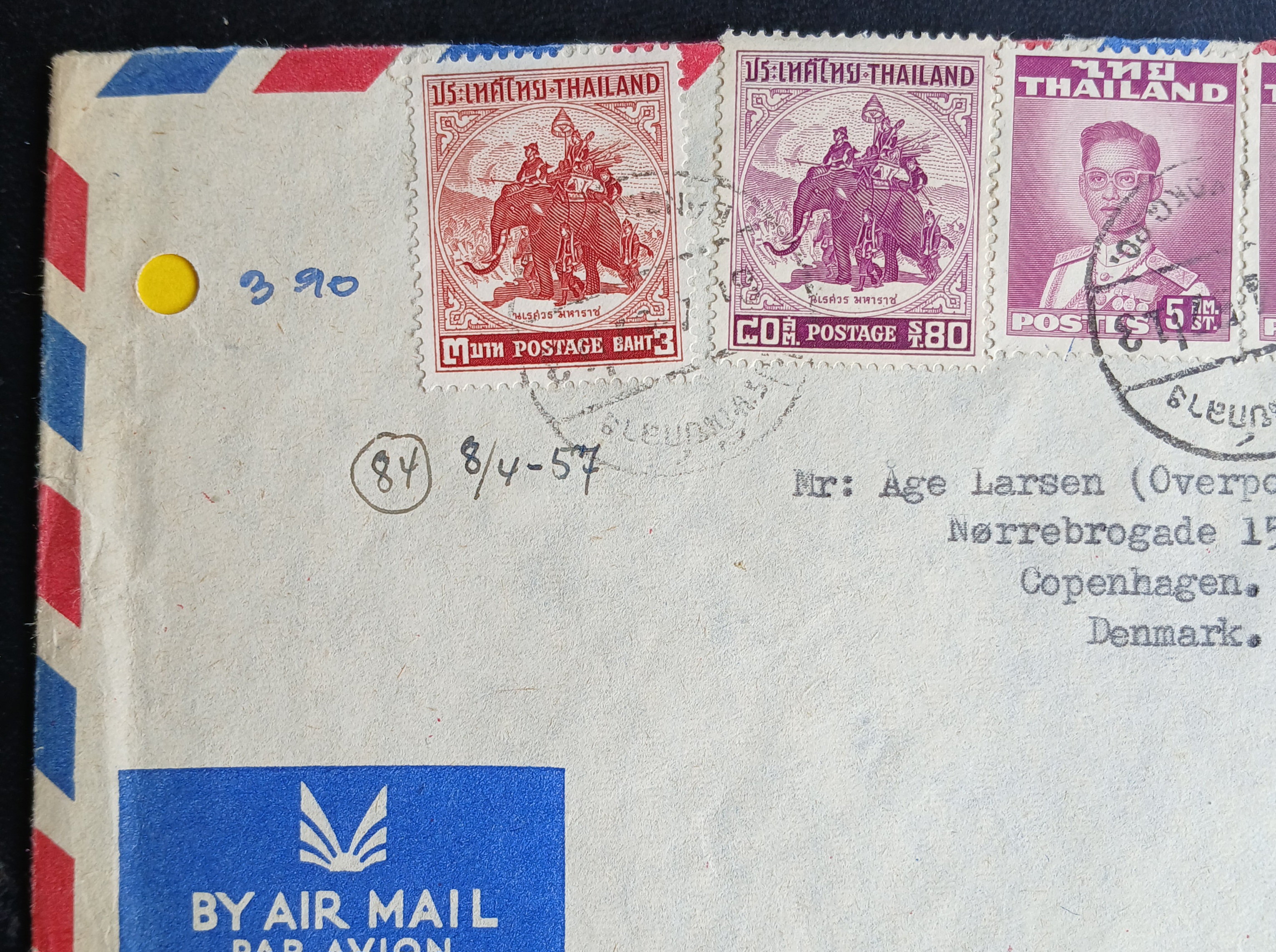 s3471-ซองจดหมายเก่า BANGKOK-Copenhagen DENMARK ติดแสตมป์พระรูป ร.9 THAILAND ปี 2494, พระนเรศวร 2498 (ราคาหน้าดวง รวม 3 บาท 90 สตางค์) มีตราประทับ ไปรษณีย์กลาง 1957 พ.ศ.2500 มีกระดาษไส้ในสีเหลือง