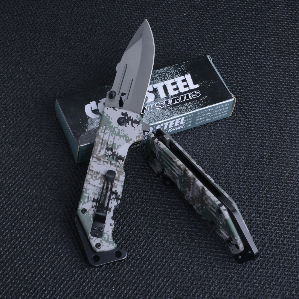 CS-87 DA89 มีดเดินป่า มีดแคมปิ้ง Black Blade Cold Steel Metal Pattern Handlle ใบมีดสแตนเลสเทาเข้ม ยาว 23 ซม. ชิ้น 450 กรัม ลายพราง 23 cm