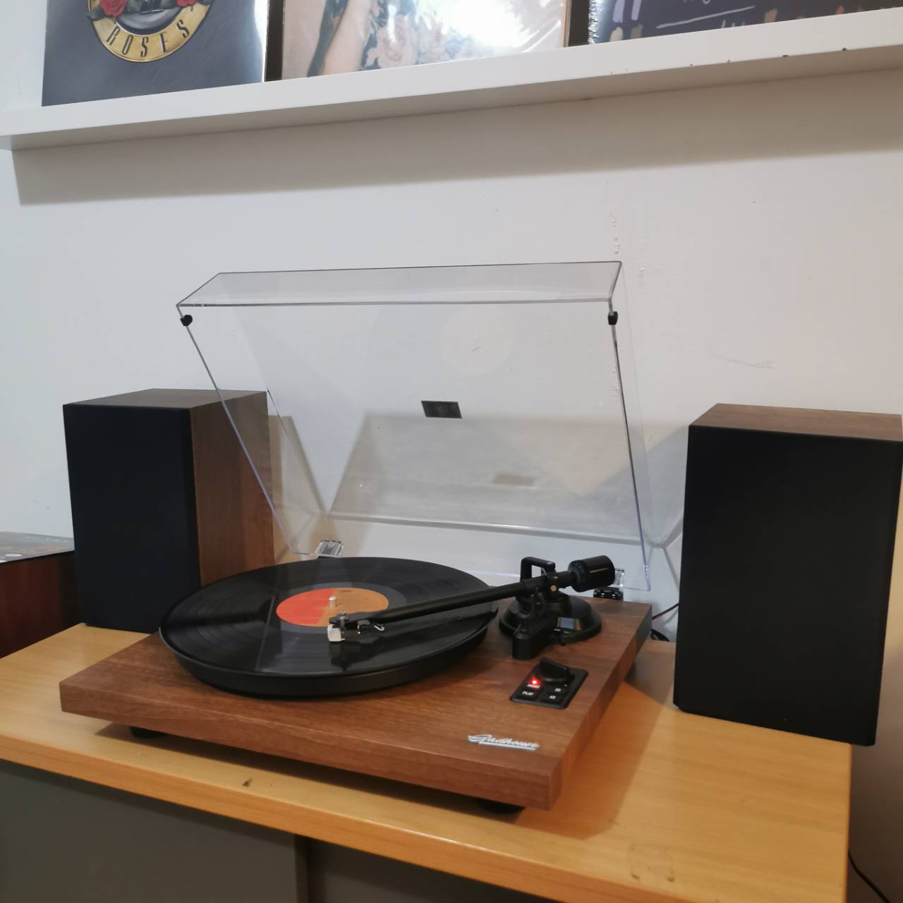 เครื่องเล่นแผ่นเสียง Gadhouse HENRY Hi-fi Turntable พร้อมลำโพง มือหนึ่ง รับประกันศูนย์ 1ปี