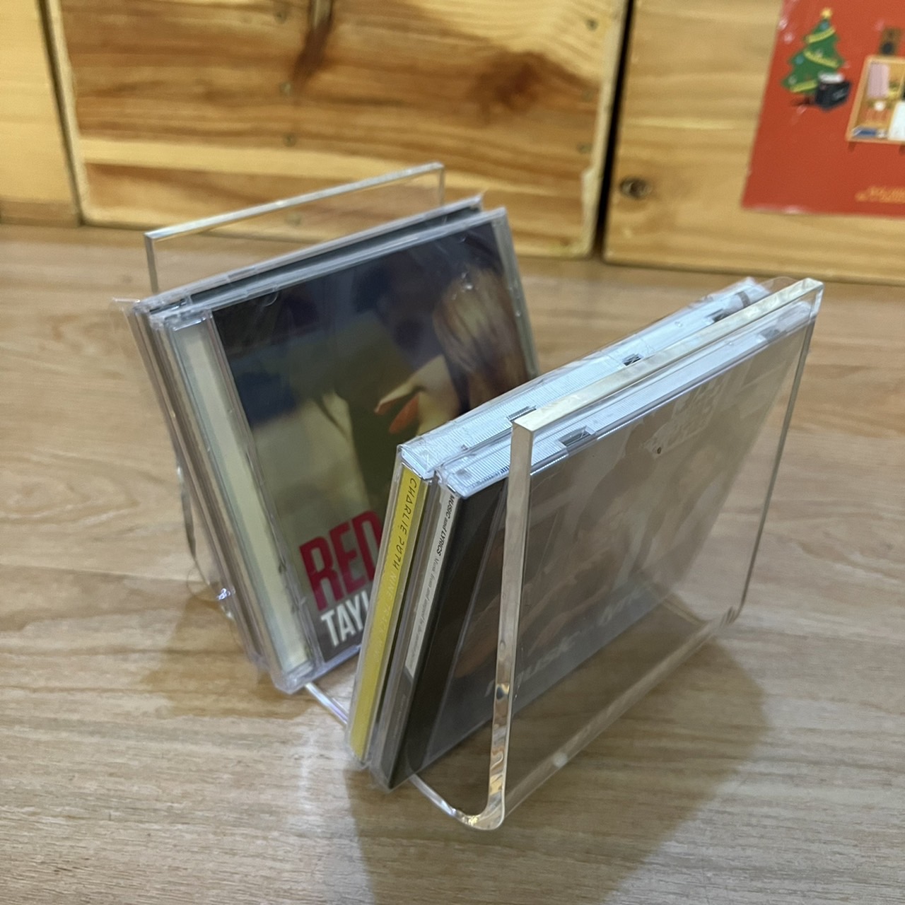 ชั้นโชว์แผ่นซีดี,ชั้นโชว์ซีดี (อะคริลิค)