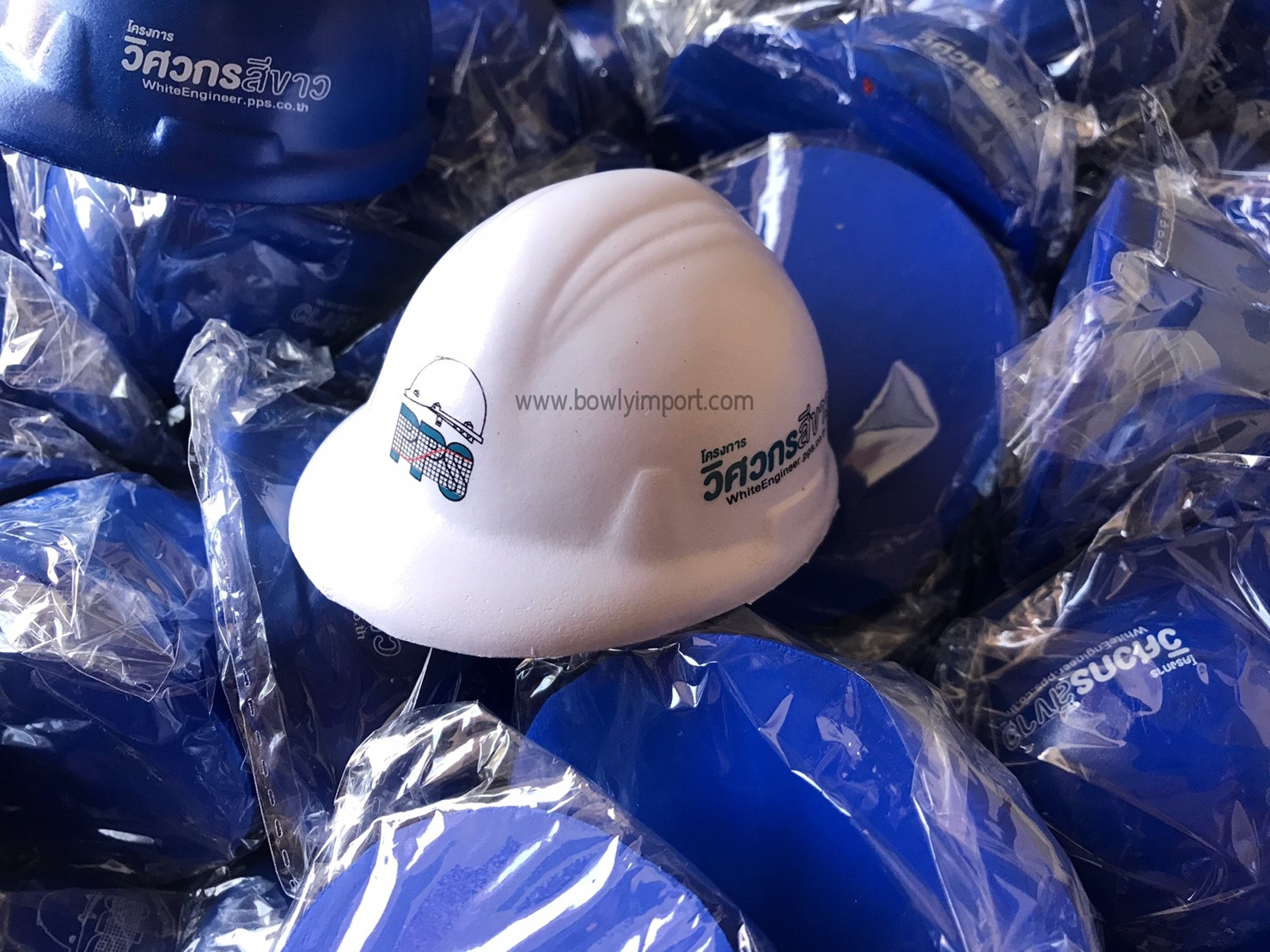 ผลิตลูกบอลบีบ บริหารมือ พร้อมโลโก้