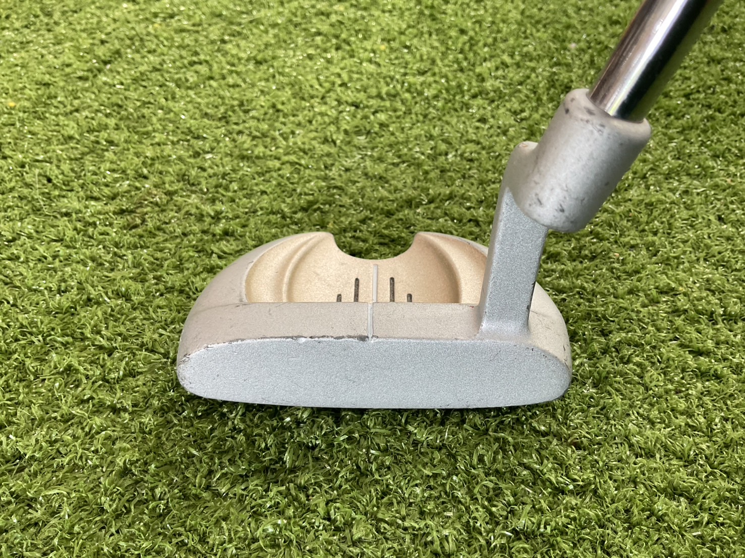 PUTTER a.m.c : SIP-210 ก้านเหล็ก