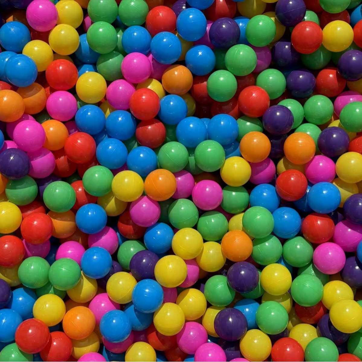 ลูกบอล พลาสติกอย่างดี คละสี 100 ชิ้น