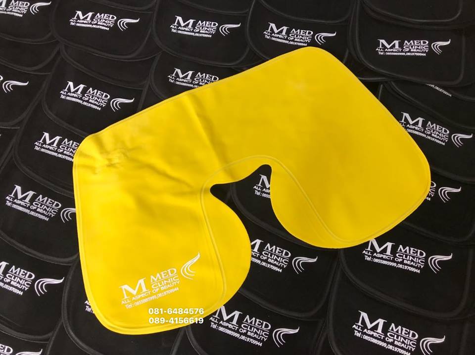 หมอนรองคอเป่าลม เนื้อผ้ากำมะหยี่ พร้อมสกรีนโลโก้