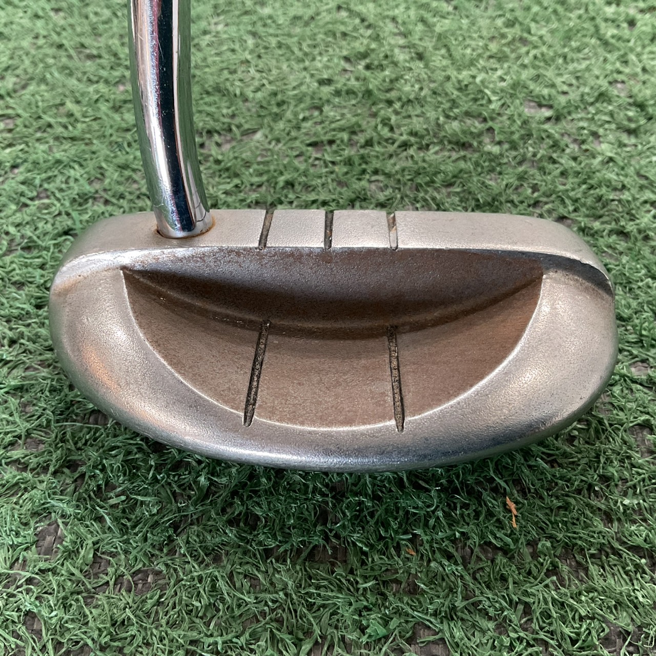 PUTTER Black Knight ก้านเหล็ก