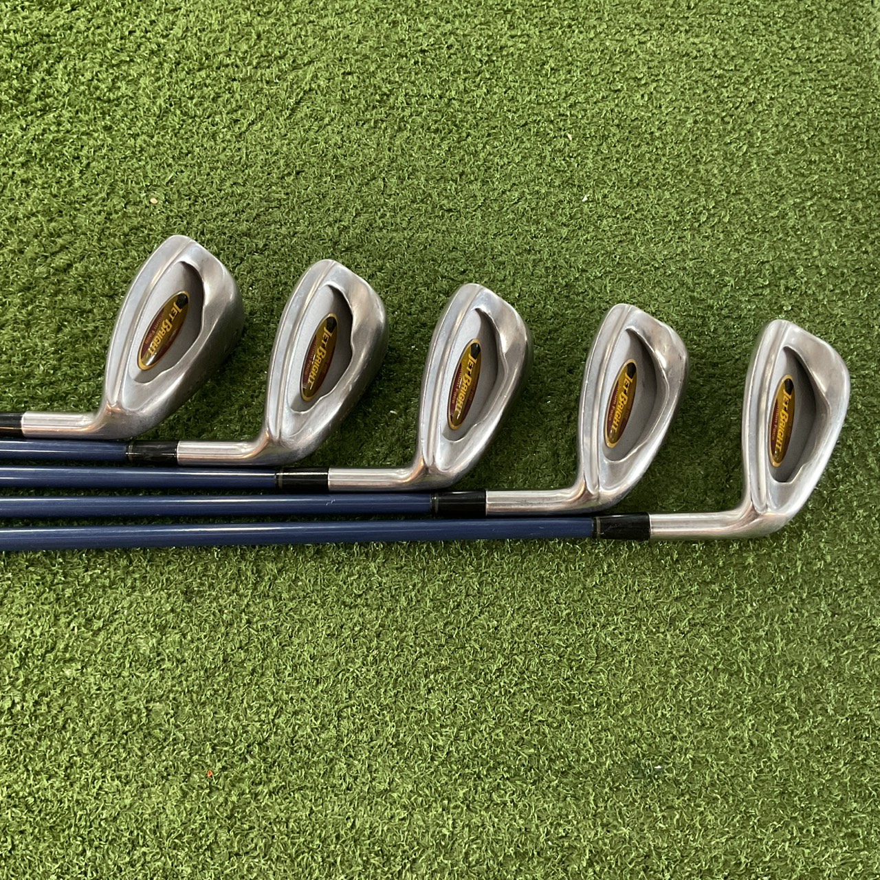 ไม้กอล์ฟ Wilson : JET BRIGHT / PERIMETER ก้านกราไฟร์