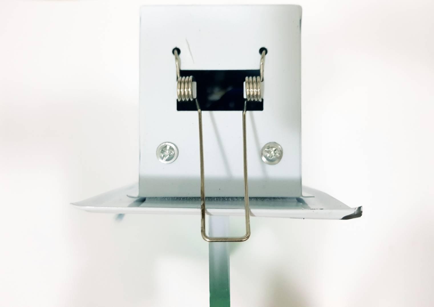 * ราคาส่ง* ป้ายทางหนีไฟ led (เเบบฝังฝ้า) สำหรับใช้เป็นป้ายไฟสัญลักษณ์ทางออก Fire Exit เมื่อเหตุการณ์ฉุกเฉิน ไฟดับ ไฟตก สามารถสำรองไฟได้ 3-5 ชั่วโมง แบบสองหน้า ชนิดฝังฝ้า 220V รุ่นสัญลักษณ์ลูกศรชี้ขึ้น จำนวน 1 ชิ้น