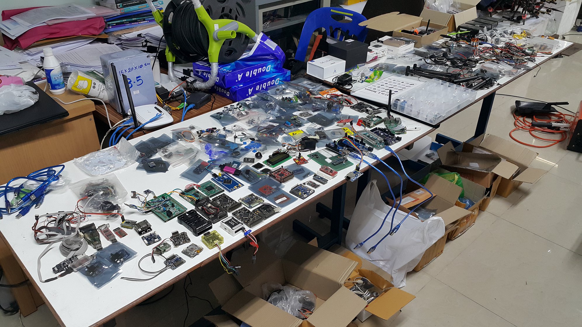 Arduino, Raspberry Pi, STM32, FPGA, Wemos, ESP32, ไมโครคอนโทรลเลอร์, เซ็นเซอร์, มอเตอร์, สปีด ESC , เซอร์โว, กล้อง, สายไฟ, RS232, โดรน, จีพีเอส GPS, LCD, อัลตร้าโซนิค , LiDAR ,PixyCam