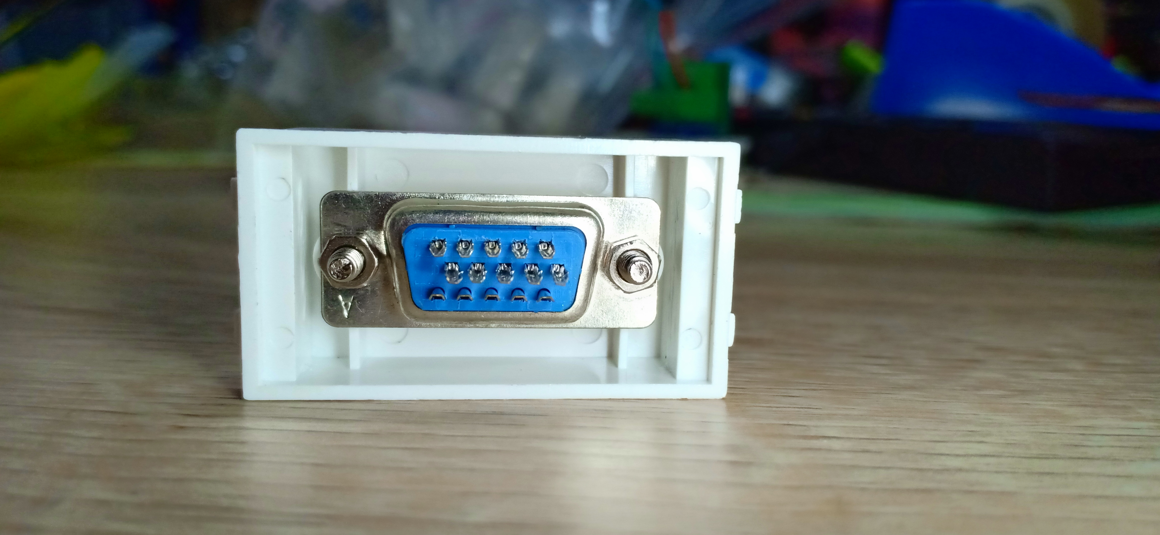 หน้ากาก VGA ตัวผู้(M) แบบเชื่อมสาย รุ่น VGASm