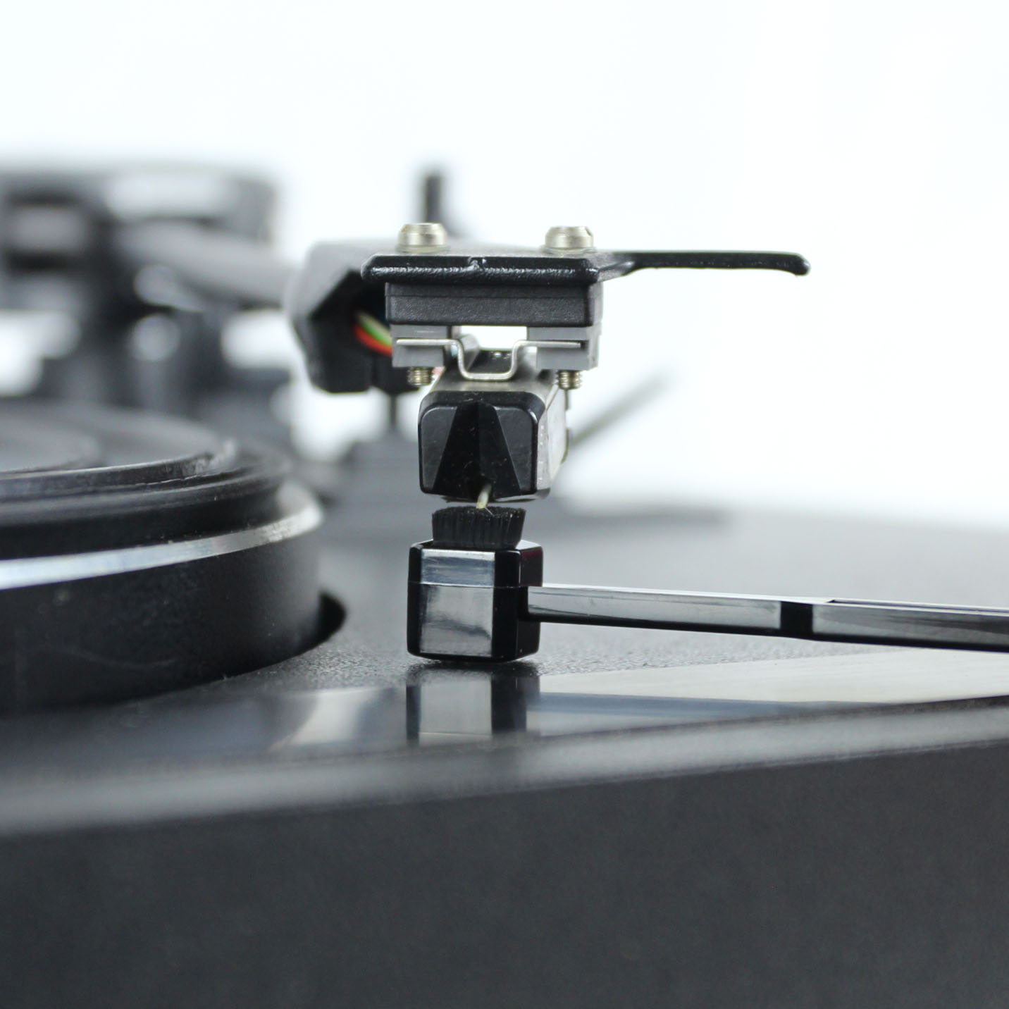 GOKA แปรงทำความสะอาดหัวเข็ม แปรงปัดฝุ่นหัวเข็ม 10ml.