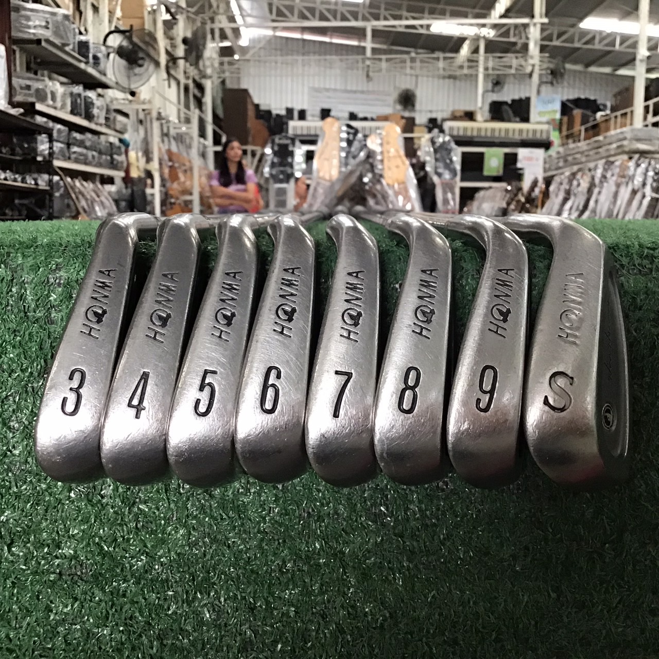ไม้กอล์ฟ HONMA : LB-606 CAVITY BACK / BORON ก้านกราไฟร์