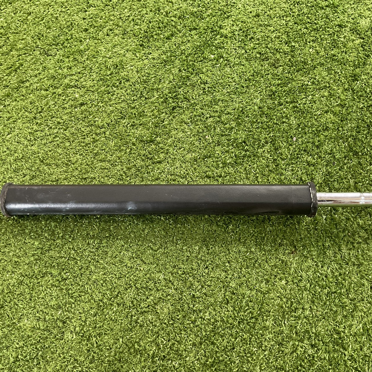 PUTTER ODYSSEY : WHITE HOT XG HAWK ก้านเหล็ก