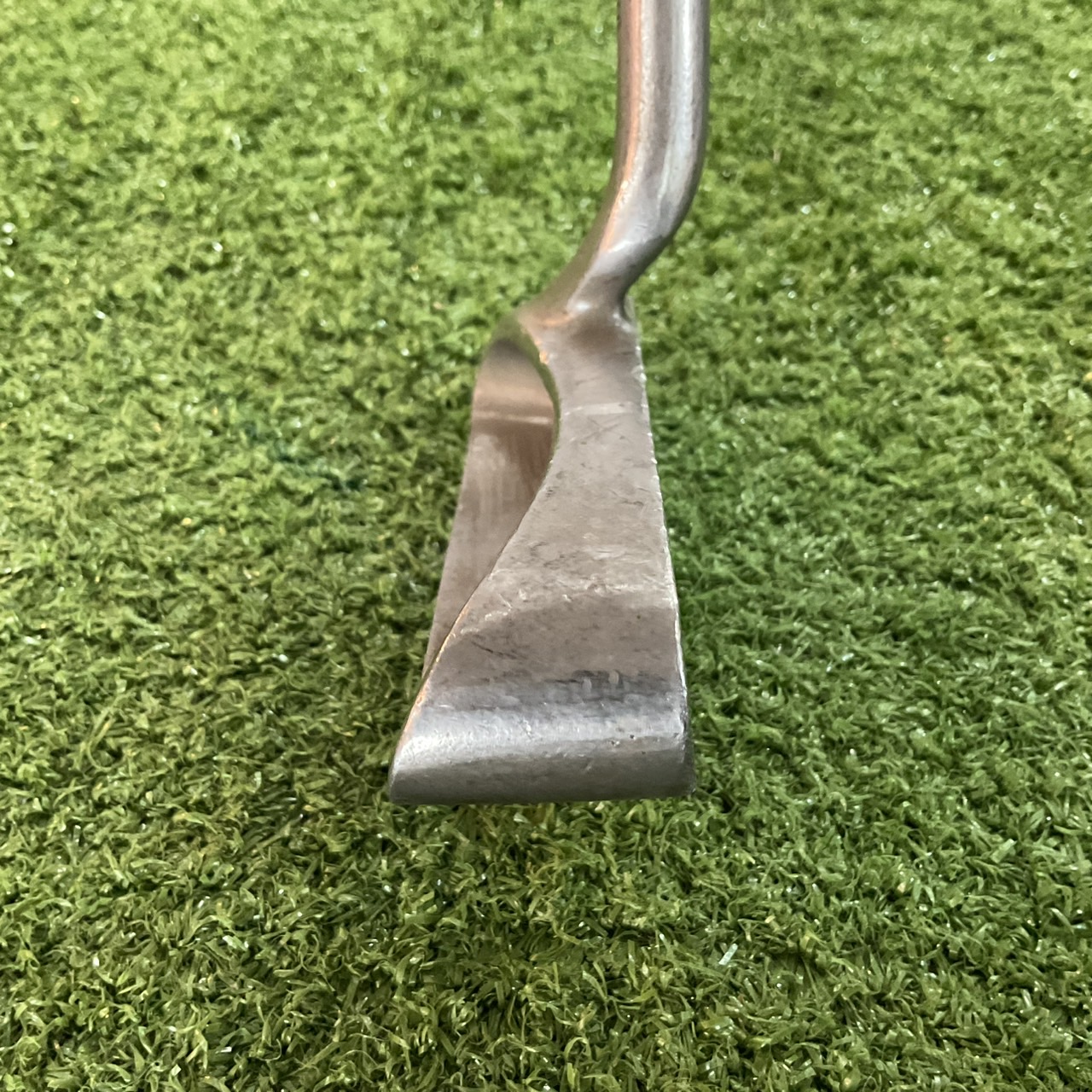 PUTTER Wilson : 8801 ก้านเหล็ก