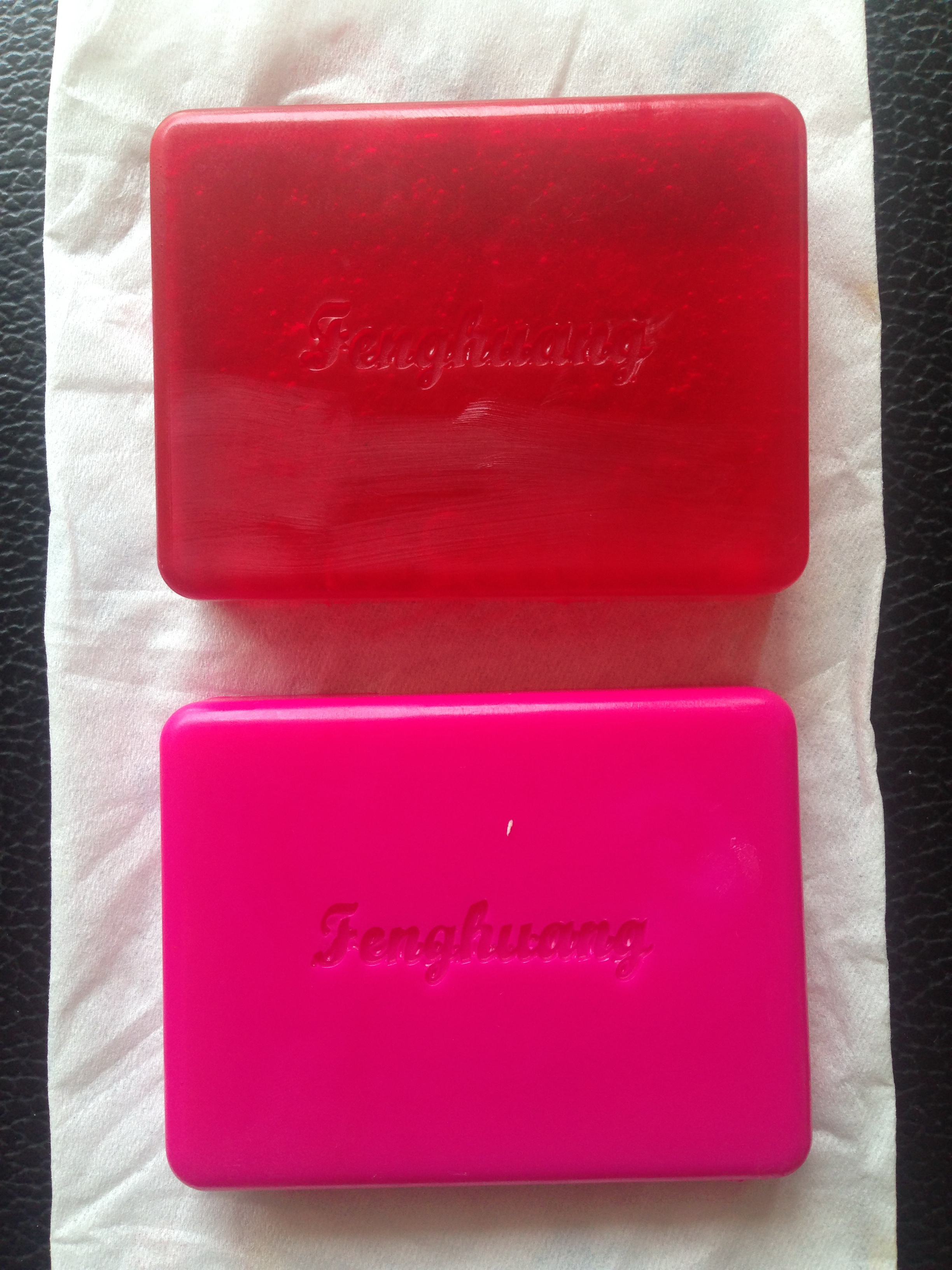 ผงสีแดง ละลายน้ำ Acid Red 52 ( Lavanya Evelyn ) รหัสสินค้า: 003031