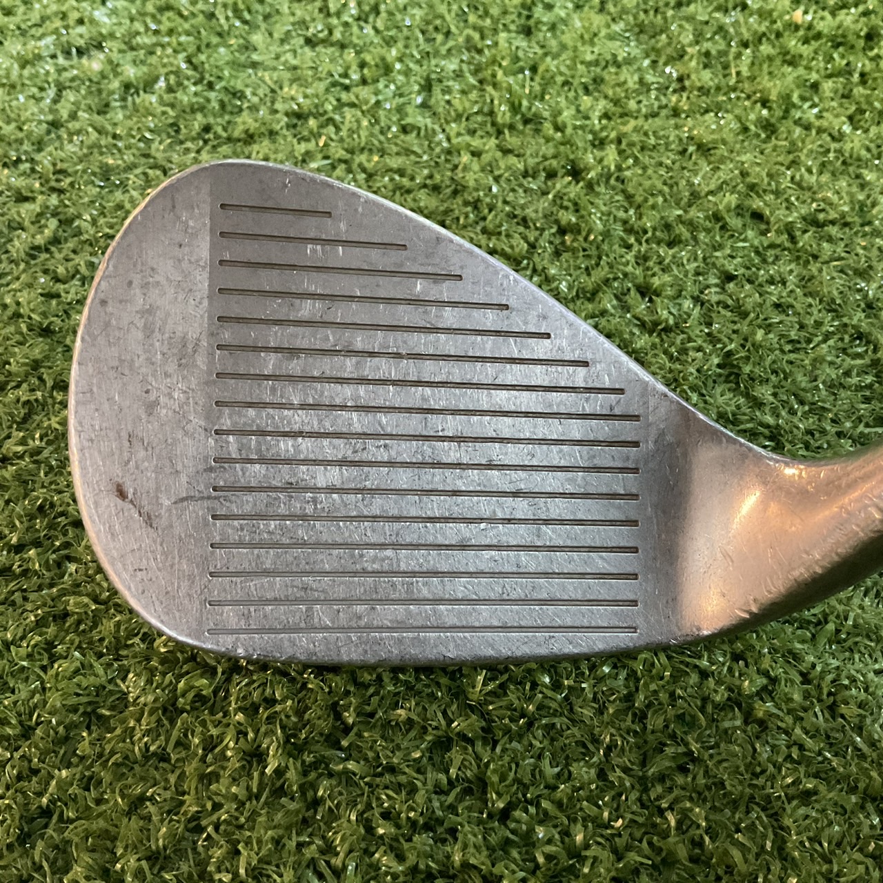 WEDGE GOLDEN PRIX : -V7- 50° A ก้านกราไฟร์