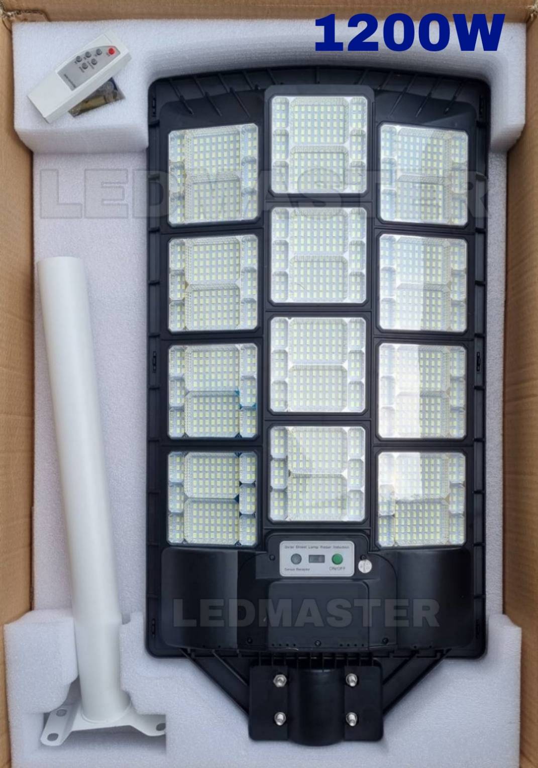 ✴NEW2022 โคมไฟถนนโซล่าเซลล์ รุ่น Combo 1200W 1000W 800W โคมไฟติดถนนโซล่าเซลล์ พร้อมขายึด ไฟสว่างถึงเช้า โคมไฟสปอร์ตไลท์