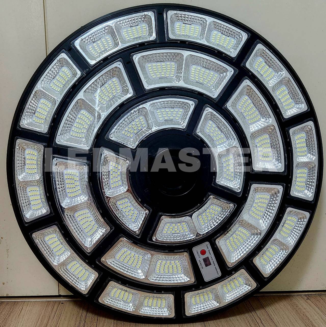 🔥ซุปเปอร์ลิมิเต็ด🔥ไฟ UFO โซล่าเซลล์ ใหม่ สว่างสุด ใหญ่ 61 CM ทรง Slim เพิ่มโหมดพิเศษ สว่างคงที่+เซ็นเซอร์ Solar Light ไฟโซล่าเซลล์ โคมไฟจานบิน ไฟสนามพลังงานแสงอาทิตย์ ไฟถนน SolarStreet