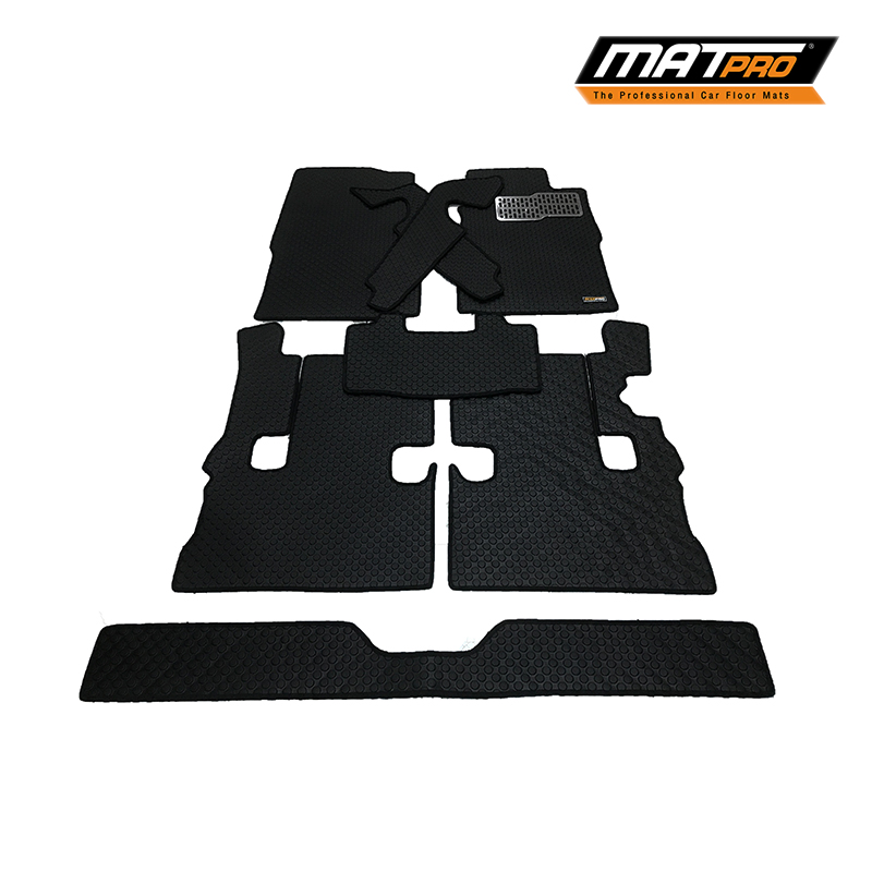 พรมปูพื้นเข้ารูป 100% ลายกระดุม สำหรับรถ รุ่น Isuzu D-Max Cab 2011