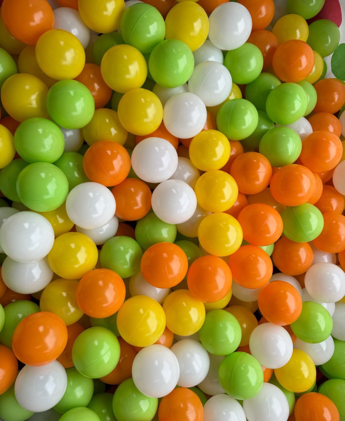 ลูกบอล พลาสติกอย่างดี คละสี 100 ชิ้น