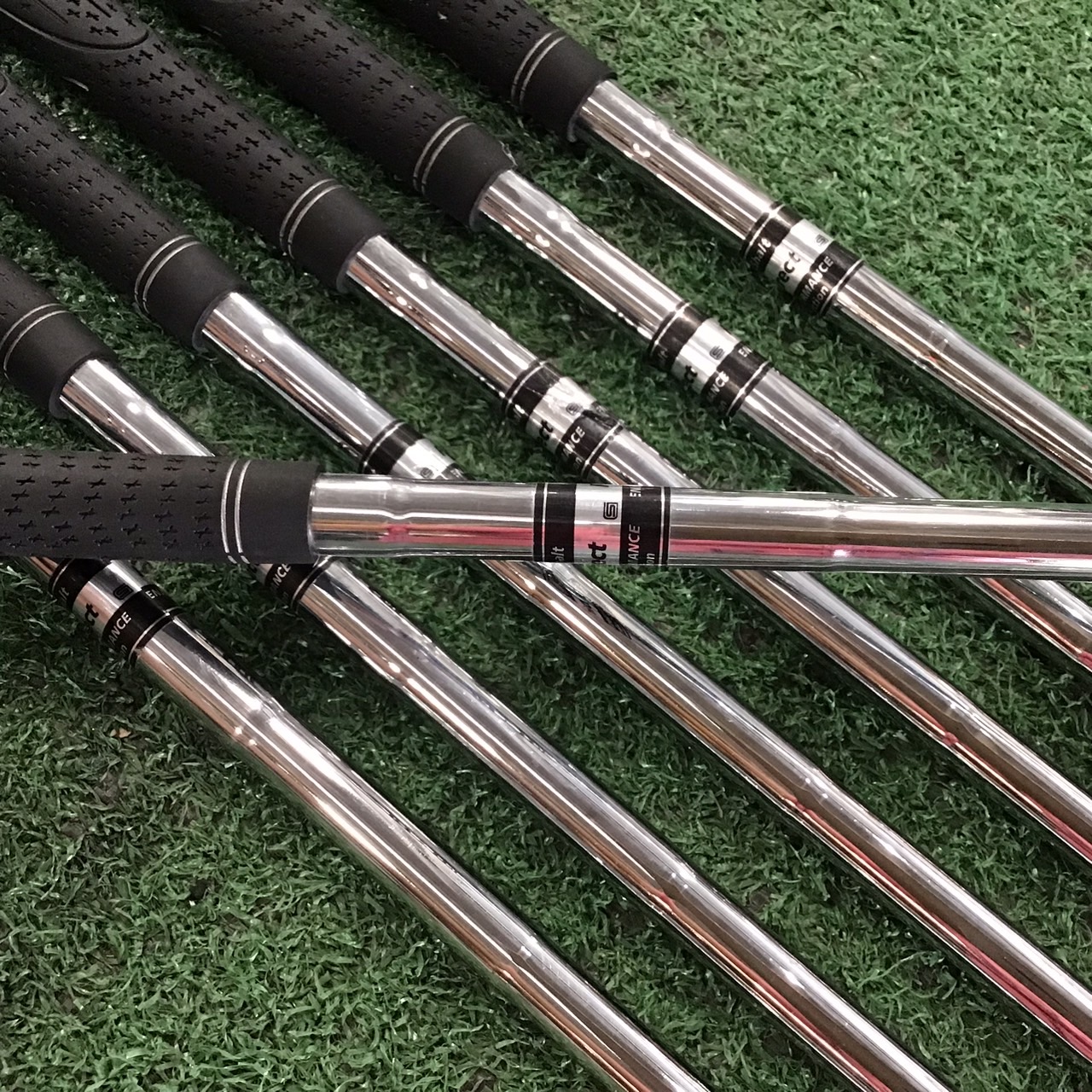 ไม้กอล์ฟ Larouge : LOW WEIGHT / Factory Direct ก้านเหล็ก