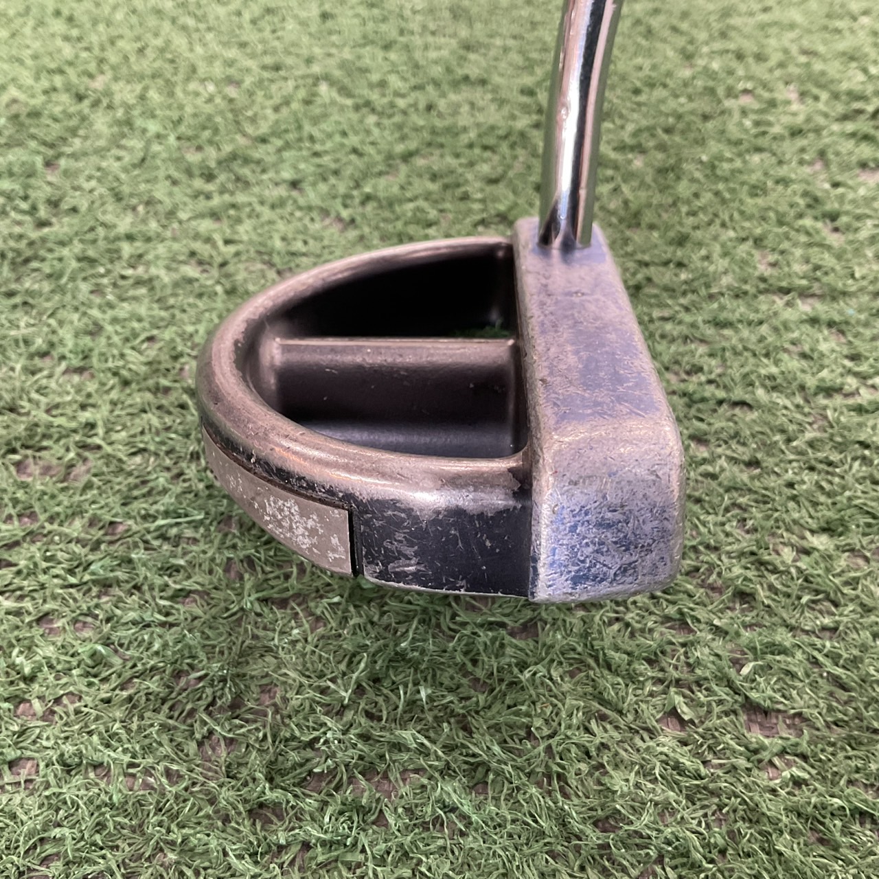 PUTTER BRIDGESTONE : TOURSTAGE ViQ III ก้านเหล็ก