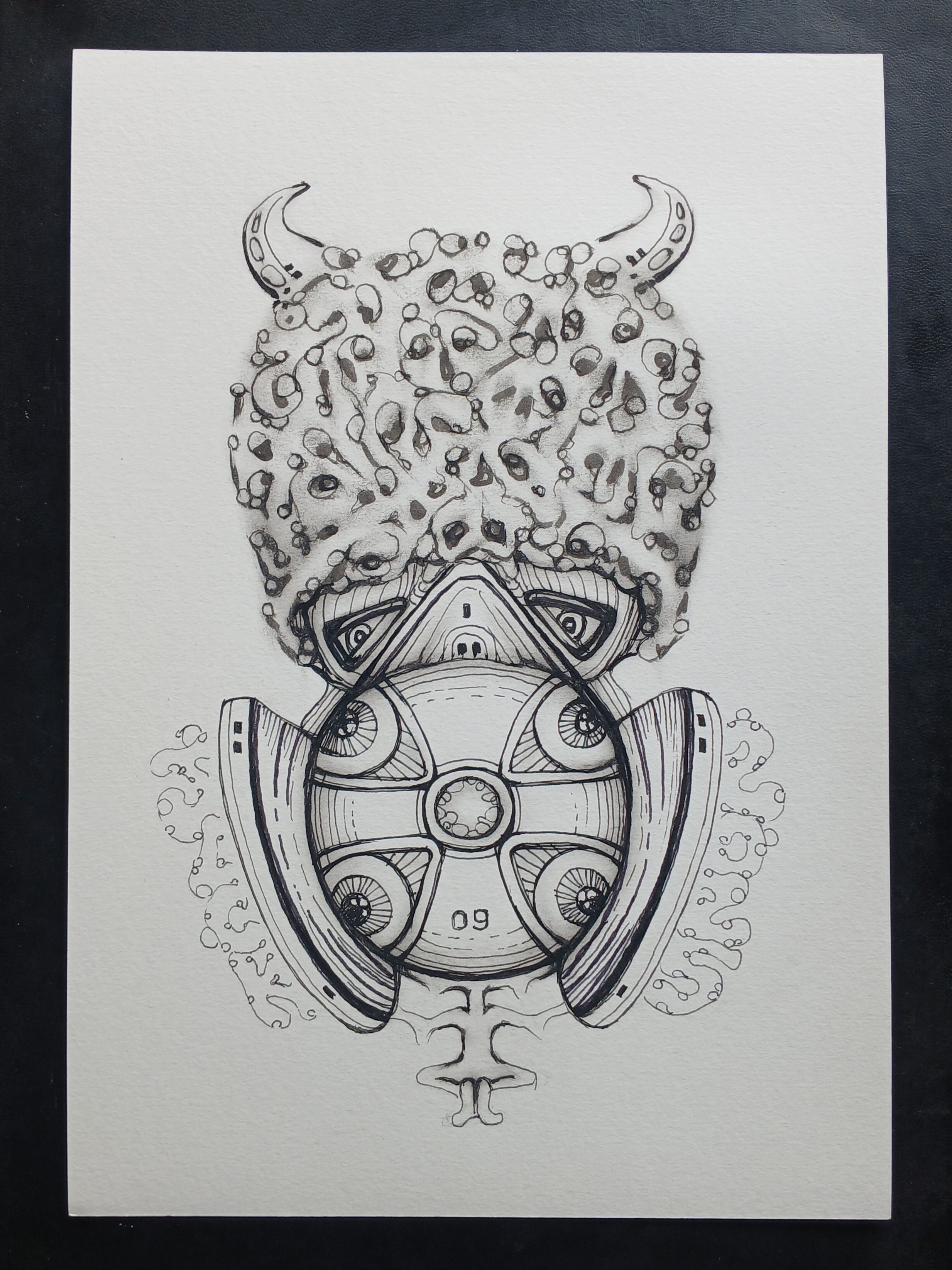 Surreal Portrait 39วาดเส้นปากกา หมึกดำ กระดาษร้อยปอนด์ (200 แกรม) ขนาด 21×29.7 cm. A4