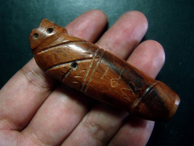 ปลัดขิกเสือไม้แกะ มีจารอักขระ อุดกริ่ง วัดบางพระ ปี 2544 เสริมความเชื่อ ด้านโชคลาภ ค้าขาย #P1