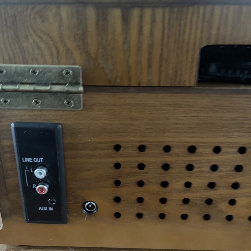 เครื่องเล่นแผ่นเสียง กล่องไม้ แนว Vintage (แผ่นเสียง +CD +Bluetooth )แถม แผ่นเสียงมือสองและปลายเข็มสำรอง