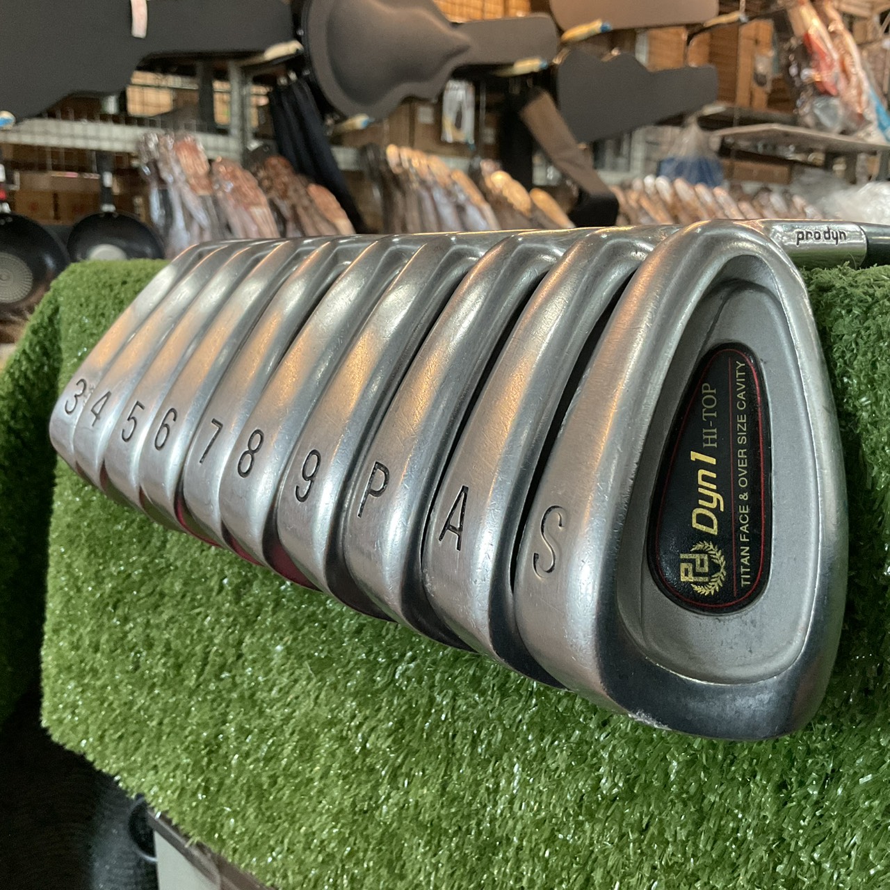 ไม้กอล์ฟ Prodyn : Dyn1 HI-TOP / AMORPHOUS ก้านกราไฟร์