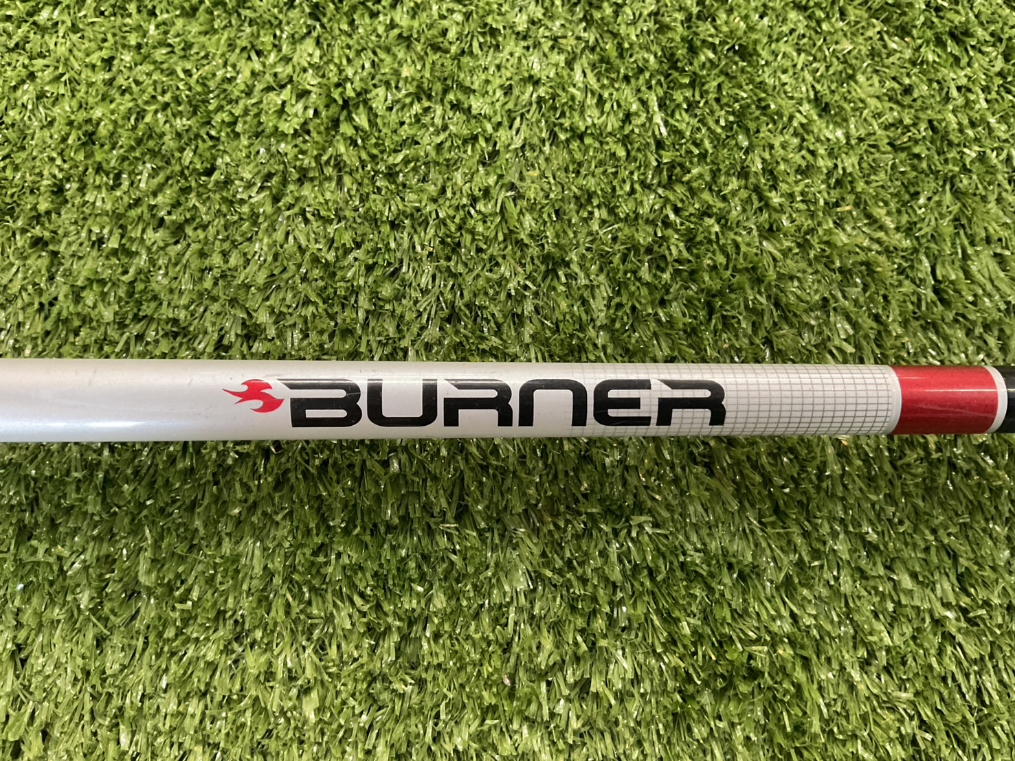 Iron 9 TaylorMade : BURNER / SUPERFAST ก้านกราไฟร์