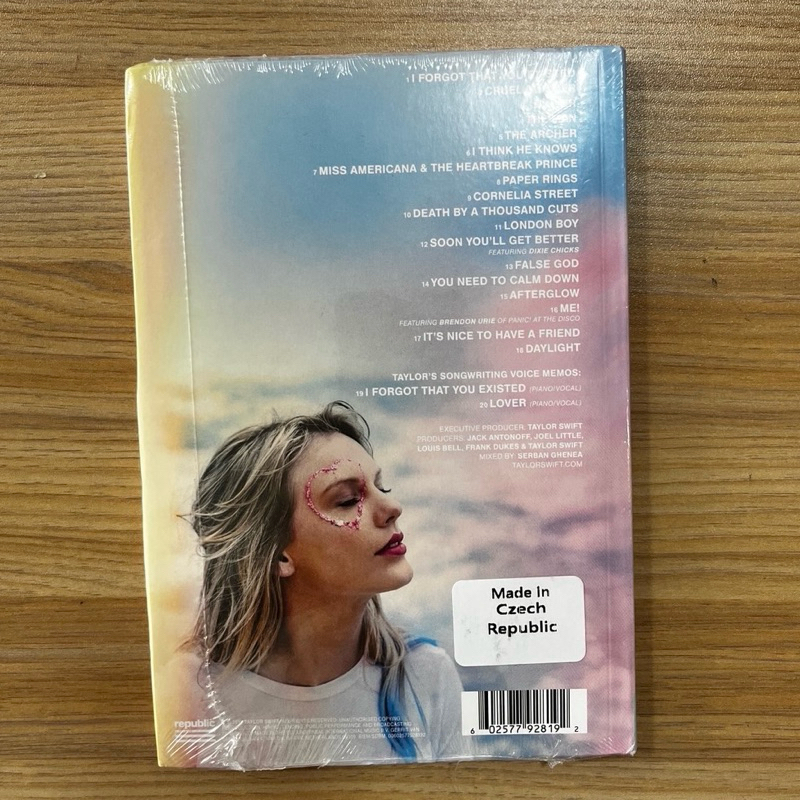 CD Taylor Swift - Lover CD, Album, **Deluxe Edition, Version 1 มือหนึ่ง ซีล