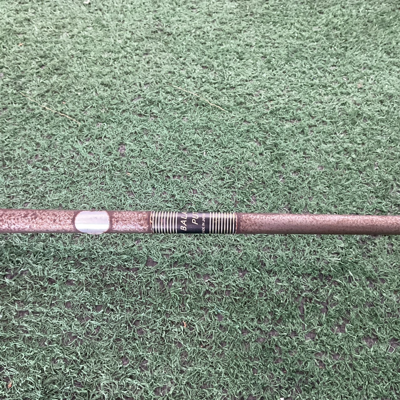 PUTTER a.m.c balance : White Polymen ก้านเหล็ก
