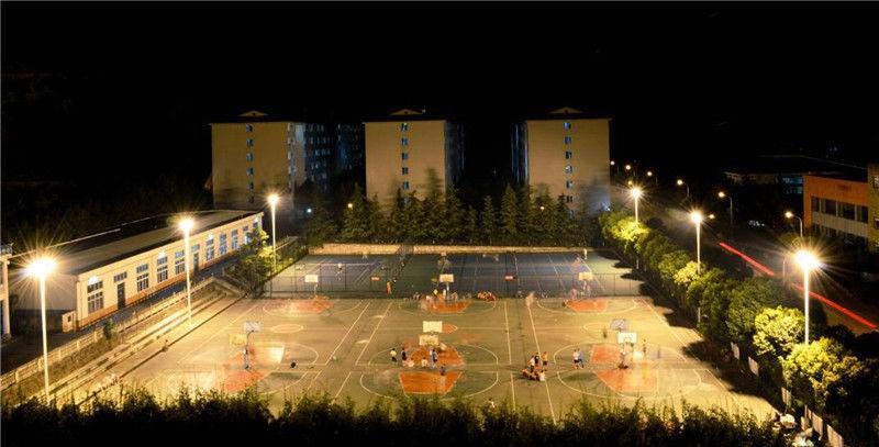 โคมสปอร์ตไลท์ led 100W LED FLOODLIGHT 100 watt led spotlight Super Bright รุ่นตาโต เเสงพุ่ง งานคุณภาพ ทนทาน - โคมไฟเเอลอีดีสปอร์ตไลท์ วัตต์สูง ใช้สำหรับไฟส่องป้ายโฆษณา ไฟส่องสว่างนอกอาคาร สนามฟุตบอล ลานจอดรถ [ กดเลือกเเสง เเสงขาว white / เเสง warmwhite