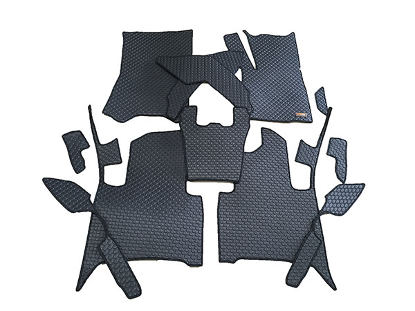 พรมปูพื้นเข้ารูป 100% ลายกระดุม สำหรับรถ รุ่น ALL NEW TOYOTA FORTUNER 2015