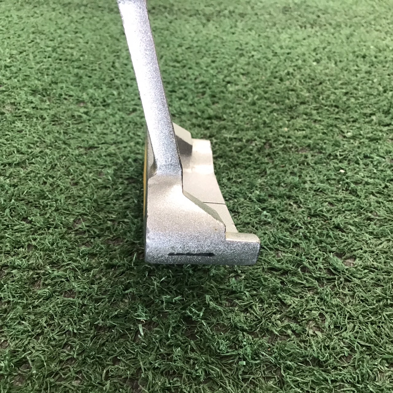 PUTTER TaylorMade ก้านเหล็ก