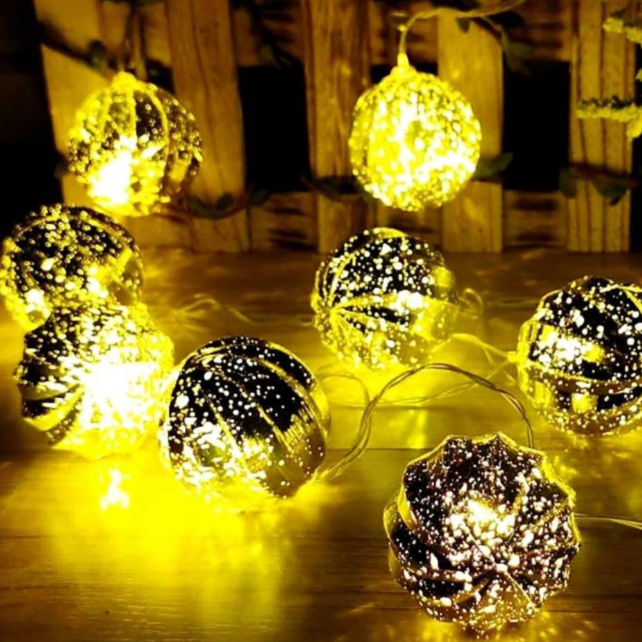 [ สวยมากก ] ไฟประดับตกเเต่ง ไฟเส้น led ทรงกลมสีทอง เเสงสีทอง จำนวน 10 หัว ความยาว 2.5 เมตร สายไฟสีขาวใส ใช้สำหรับเป็นไฟเเฟนซีประดับอาคาร สถานที่ ตกเเต่งสวน งานปีใหม่ งานลอยกระทง ไฟประดับห้อง ไฟตกเเต่ง led ไฟเส้น