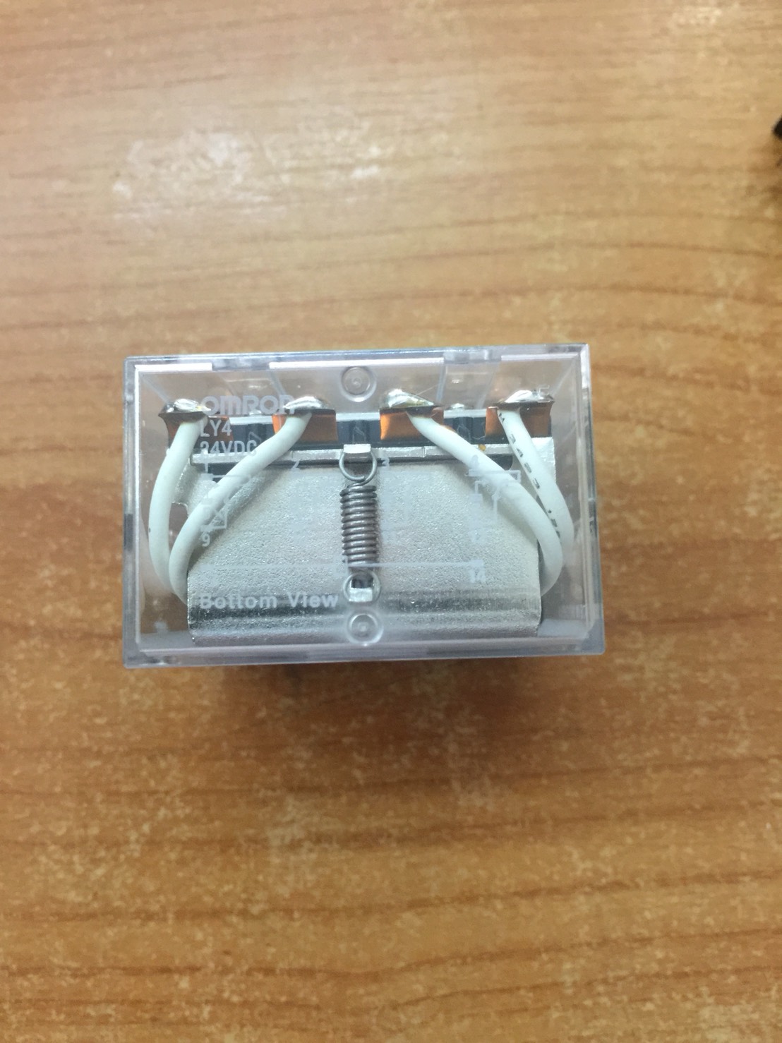 รีเลย์ LY4 24VDC "Omron"090-0080084