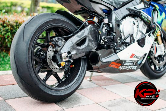 ครอบสวิงอาม CARBON2RACE FOR YAMAHA R1
