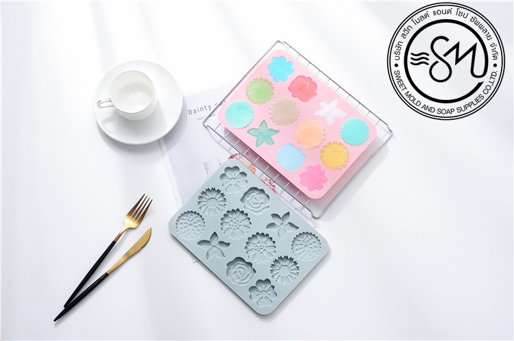 แม่พิมพ์ดอกไม้คละลาย 12ช่อง ขนาด10กรัม :007909