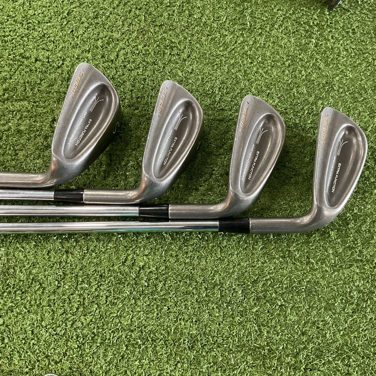 ไม้กอล์ฟ asics : TIPERD EF ก้านเหล็ก