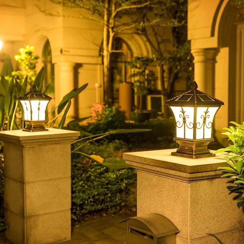 [2 IN1 Solar ] Solar outdoor wall lights ! โคมไฟหัวเสาโซล่าเซลล์ รุ่น 2 เเสง เเสง white เเละ เเสง warmwhite ในโคมเดียว body bronze สไตล์โมเดริ์น หรูหรา ทรงสี่เหลี่ยม วัสดุอะลูมิเนียมทนทา โคมไฟหัวเสา Solar โคมไฟพลังงานเเเสงอาทิตย์