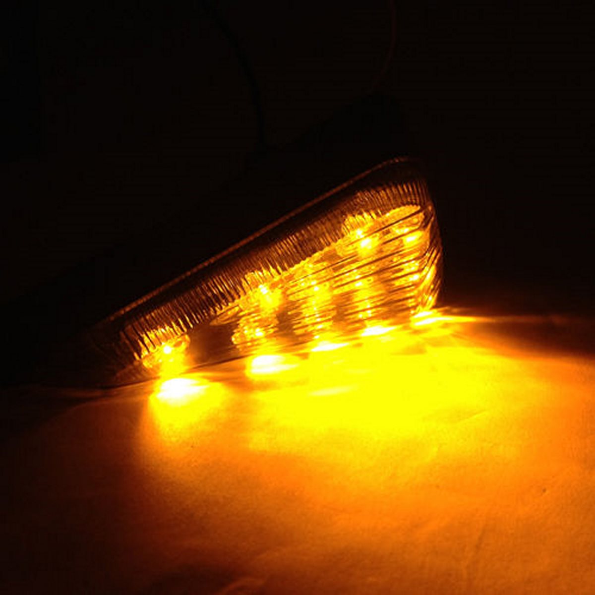 ไฟเลี้ยวมอเตอร์ไซค์แต่ง LED