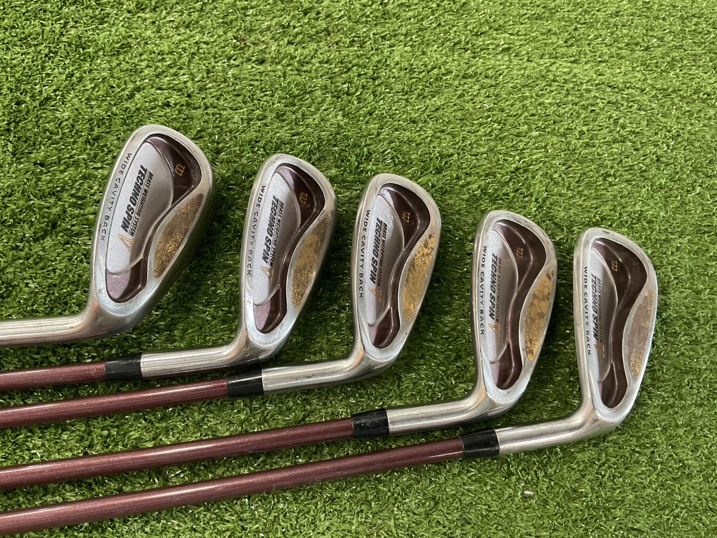 ไม้กอล์ฟ Wilson : TECHNO SPIN V ก้านกราไฟร์