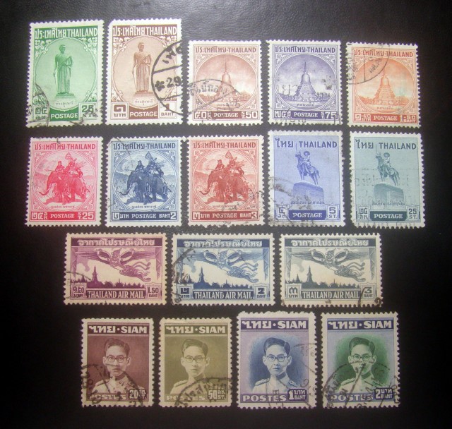 s3157-แสตมป์รัชกาลที่ 9 สยาม พ.ศ.2490 จำนวน 4 ดวง + พญาครุฑ (ชุด4) ปี 2495 ครบชุด 3 ดวง + ร.9 ยุคต้น ช่วงปี 2498-99 จำนวน 10 ดวง ใช้แล้ว ราคาเบา น่าสะสมครับ