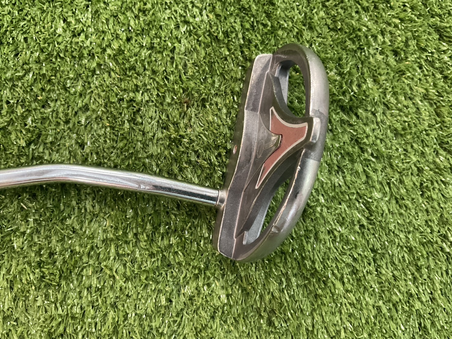 PUTTER BRIDGESTONE : TOURSTAGE ViQ CL ก้านเหล็ก