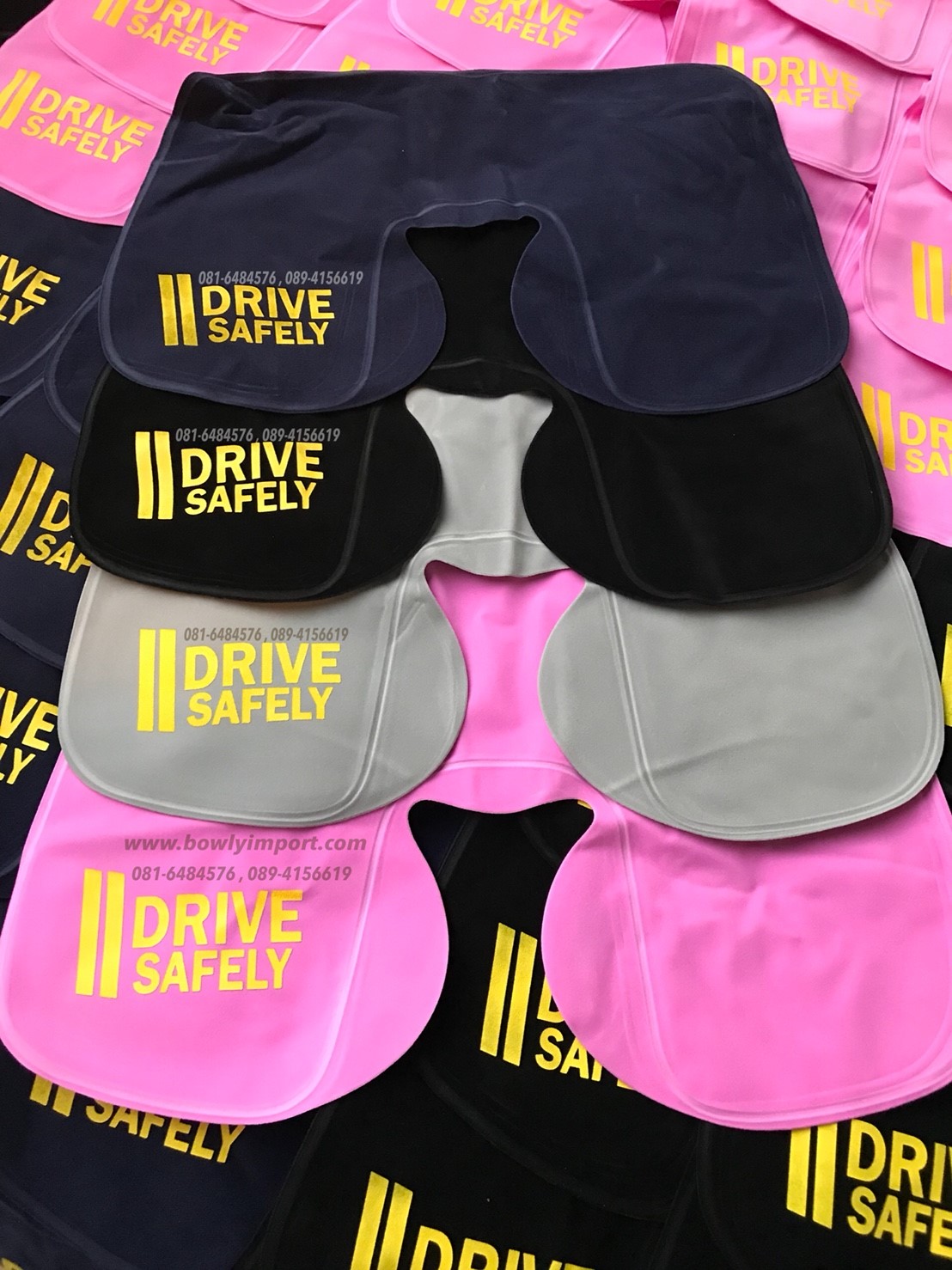 หมอนรองคอเป่าลม เนื้อผ้ากำมะหยี่ พร้อมสกรีนโลโก้