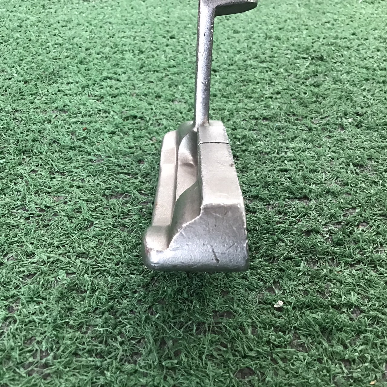 PUTTER ODYSSEY : DF™ 330 ก้านเหล็ก